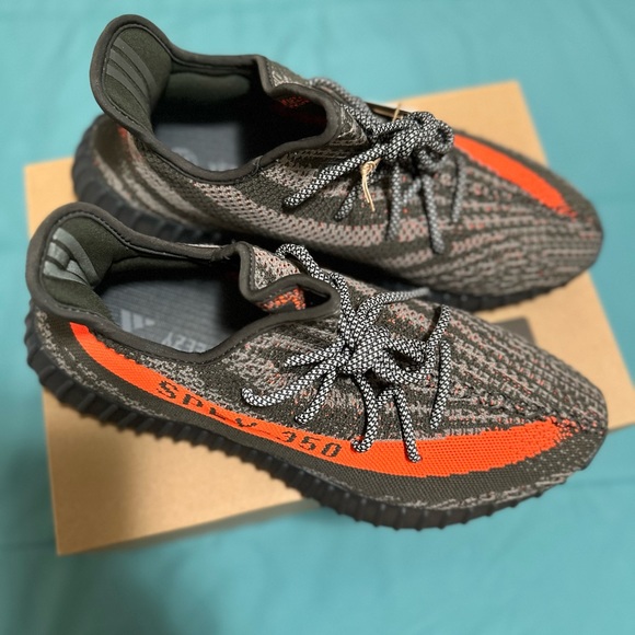 Yeezy boost 350 V2